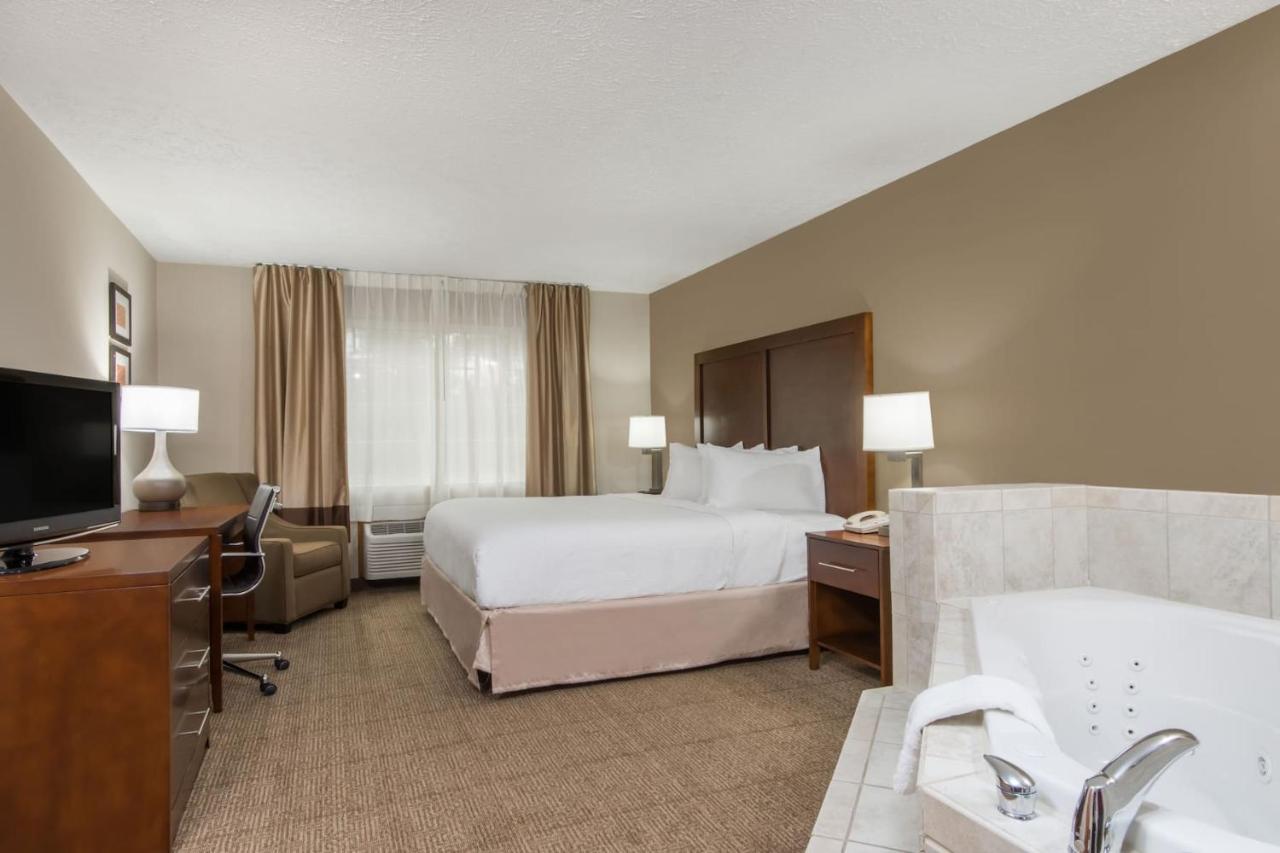 Wyndham Garden Hotel Cross Lanes צ'ארלסטון מראה חיצוני תמונה