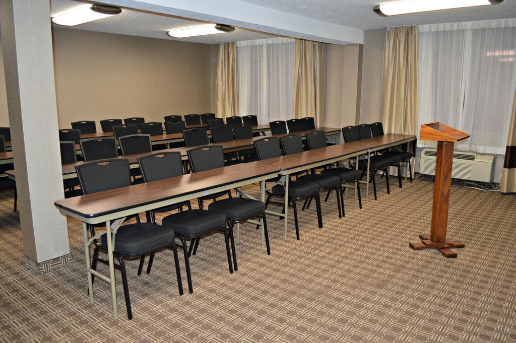 Wyndham Garden Hotel Cross Lanes צ'ארלסטון מראה חיצוני תמונה